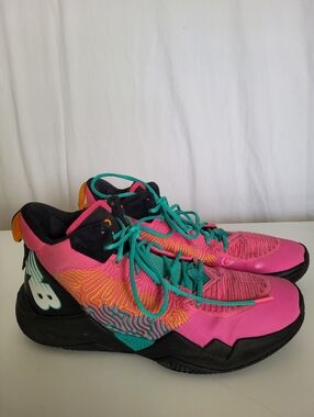 New Balance Two XYZ Sneaker 10-11 Pink High Tops Street Casual Sports